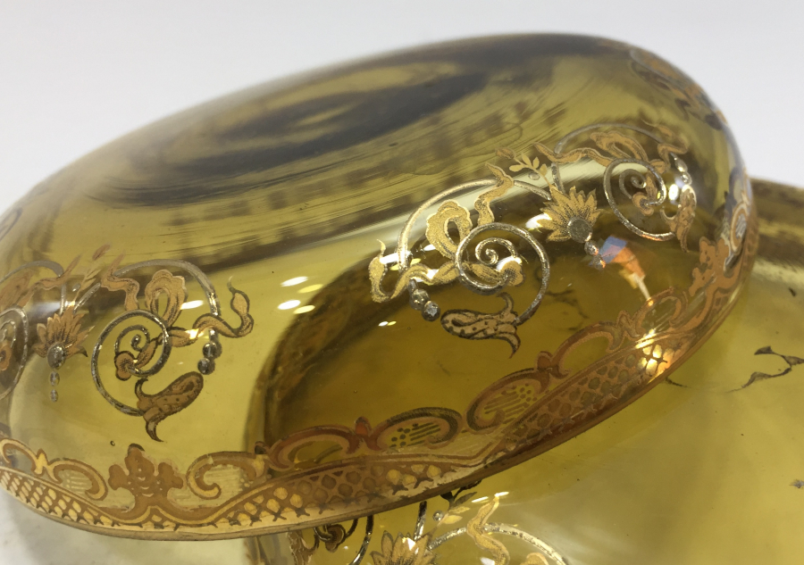 ALTIN VARAKLI VE MİNE İŞÇİLİKLİ ÇİFT İKRAMLIK