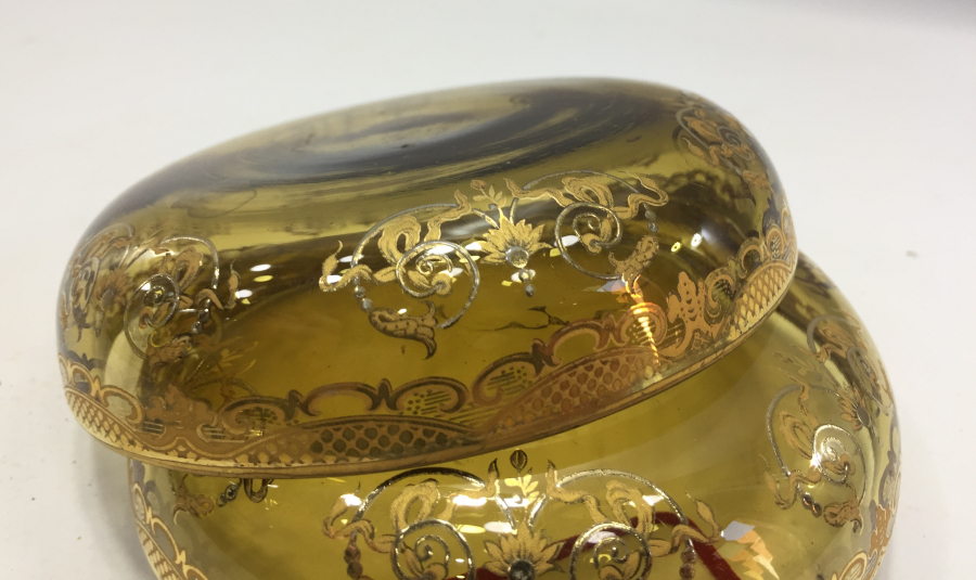 ALTIN VARAKLI VE MİNE İŞÇİLİKLİ ÇİFT İKRAMLIK