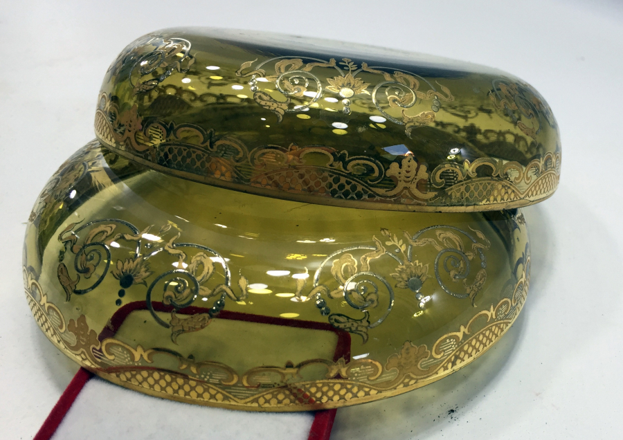 ALTIN VARAKLI VE MİNE İŞÇİLİKLİ ÇİFT İKRAMLIK