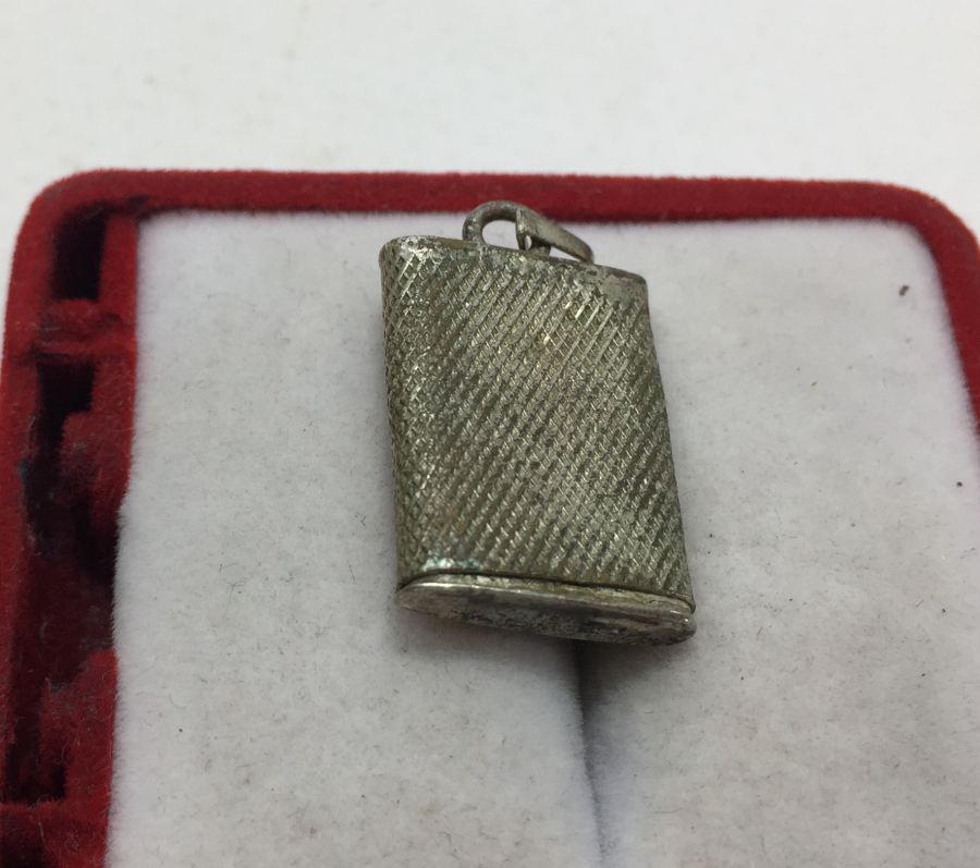 İÇİNDE DUASI İLE BERABER GÜMÜŞ CEVŞEN