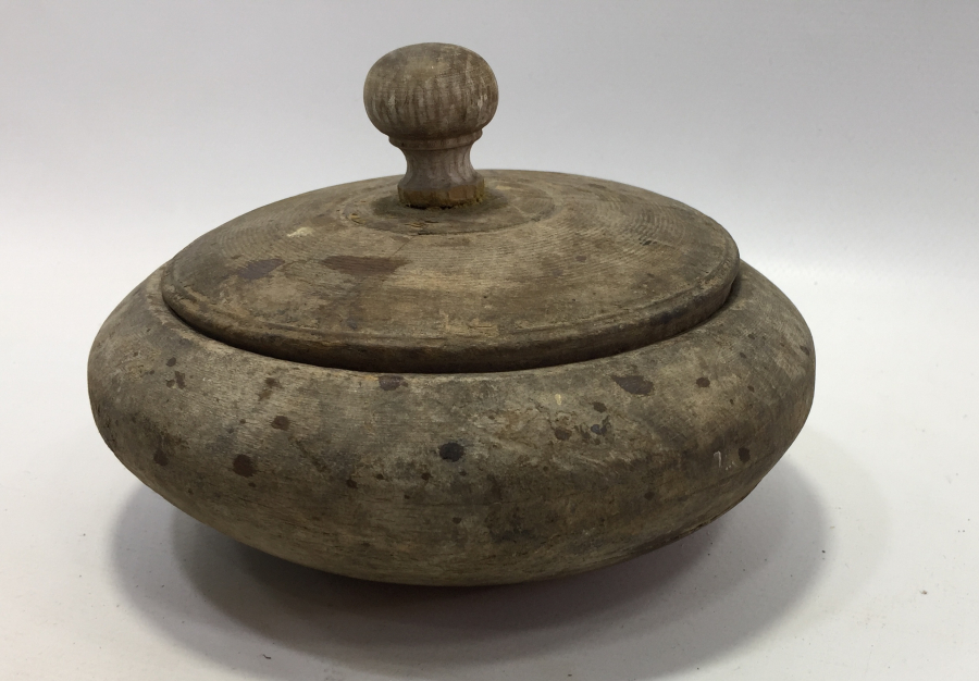 OSMANLI DÖNEMİ AHŞAP TEKKE İŞİ KAPAKLI SAHAN