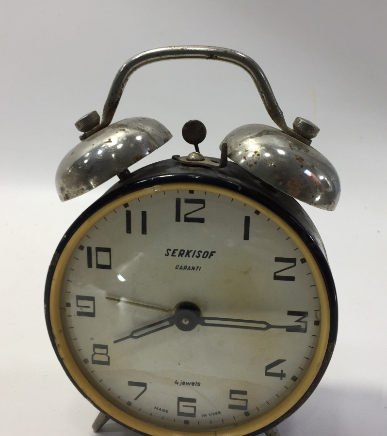 SERKİSOF MARKA MASA SAATİ