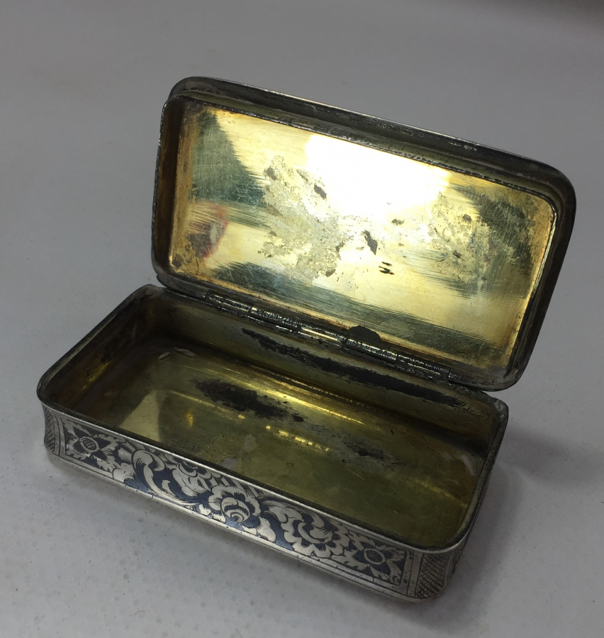 OSMANLI DÖNEMİ RUM İŞİ ASLAN AVI TEMALI TÜTÜN TABAKASI