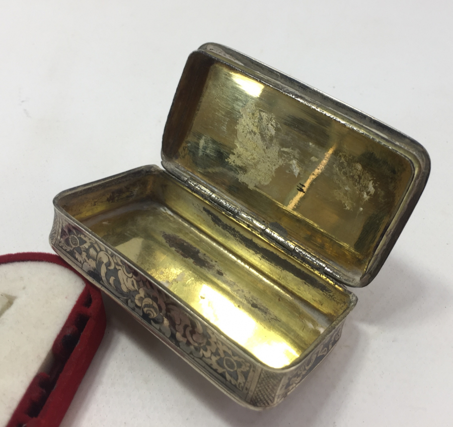 OSMANLI DÖNEMİ RUM İŞİ ASLAN AVI TEMALI TÜTÜN TABAKASI