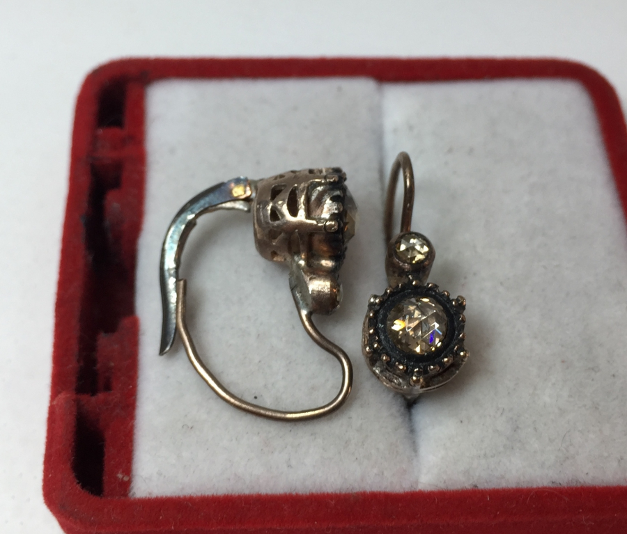 ÖZEL YAPIM BÜYÜK ELMAS TAŞLI KÜPE