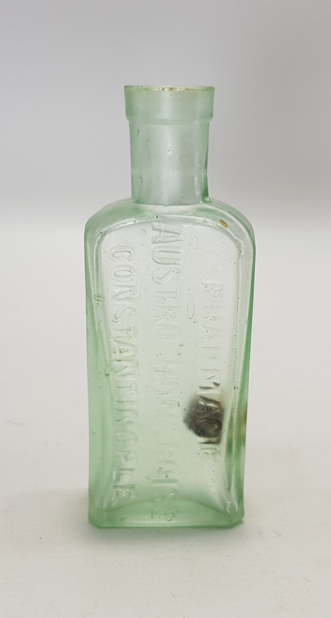 CONSTANTINOPLE YAZILI CAM İLAÇ ŞİŞESİ 