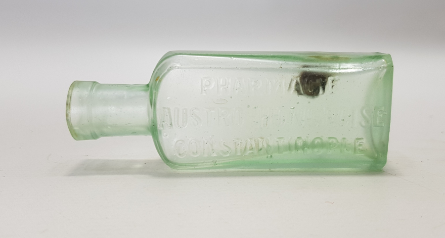 CONSTANTINOPLE YAZILI CAM İLAÇ ŞİŞESİ 