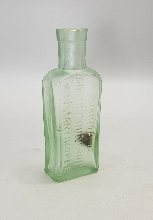 CONSTANTINOPLE YAZILI CAM İLAÇ ŞİŞESİ 