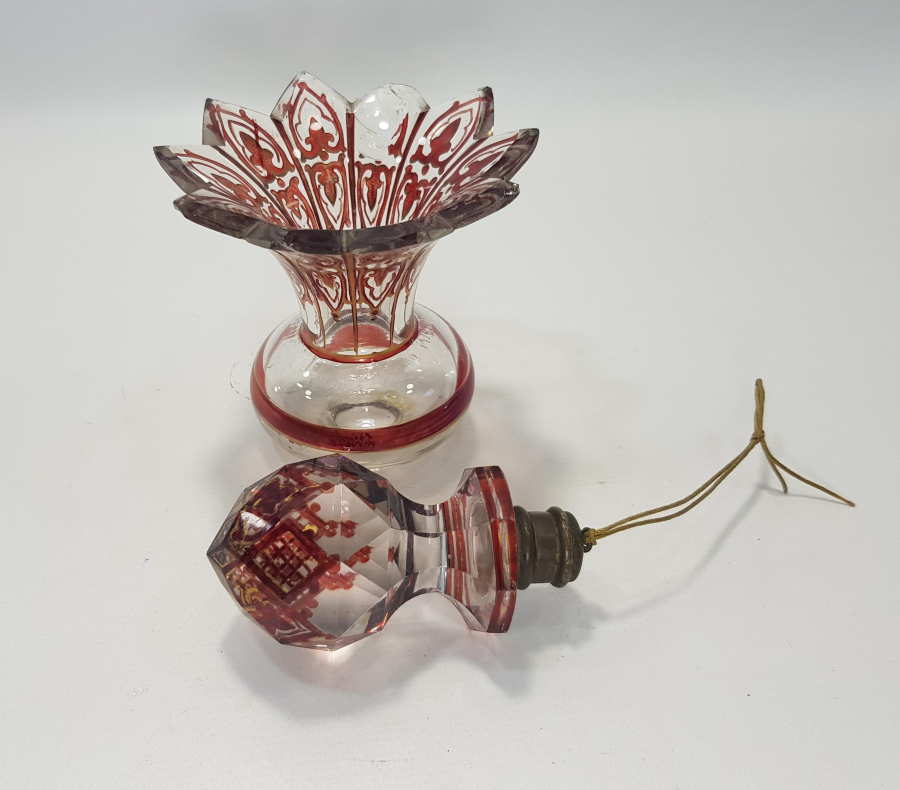 OSMANLI DÖNEMİ İKİ ADET BOHEM CAM TRABZAN BAŞI VE TRABZAN SÜSÜ