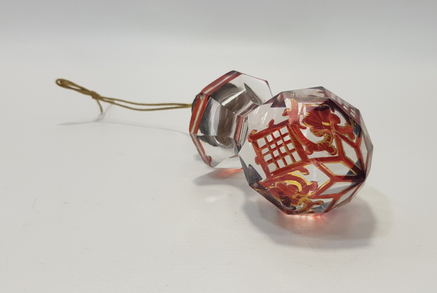 OSMANLI DÖNEMİ İKİ ADET BOHEM CAM TRABZAN BAŞI VE TRABZAN SÜSÜ