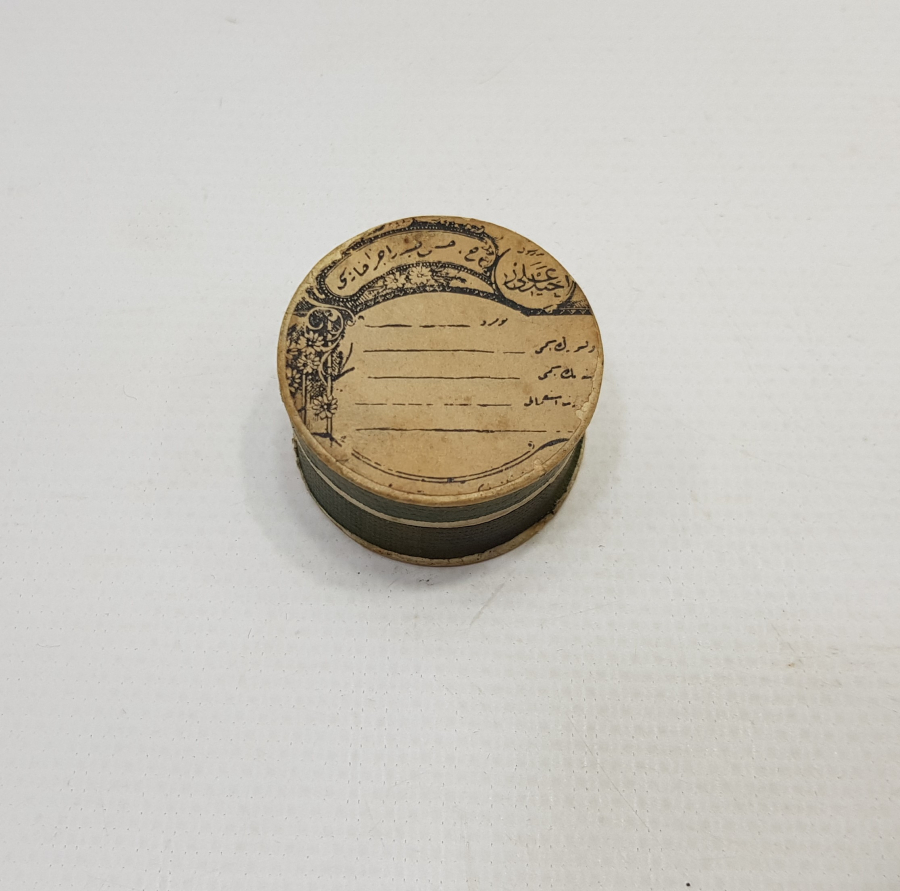 OSMANLICA YAZILI KARTON ECZA KUTUSU