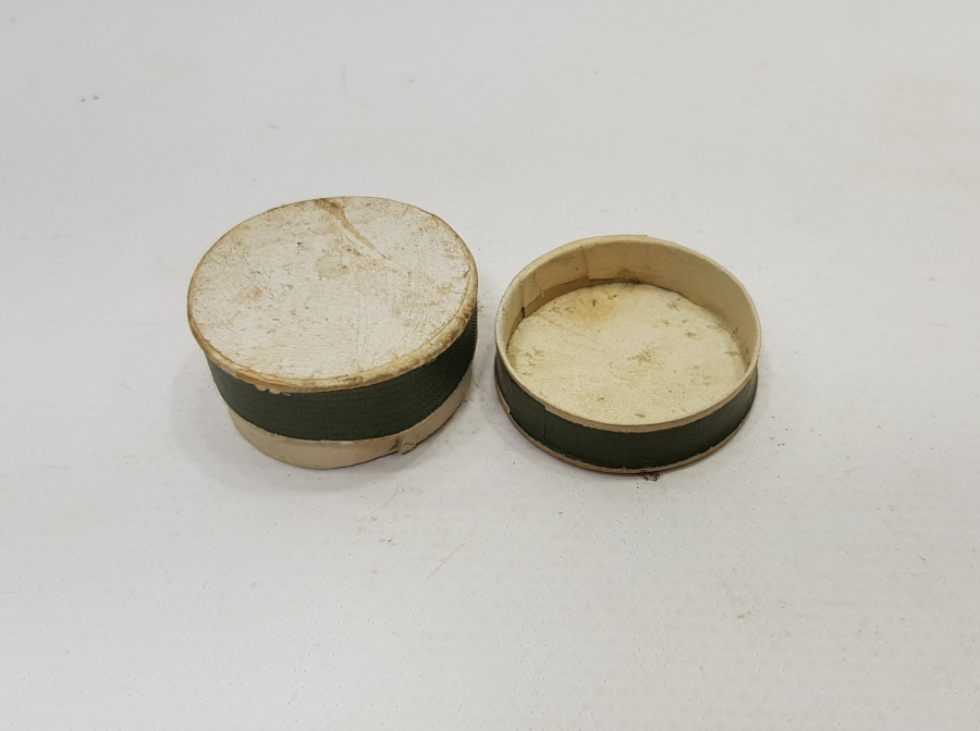 OSMANLICA YAZILI KARTON ECZA KUTUSU