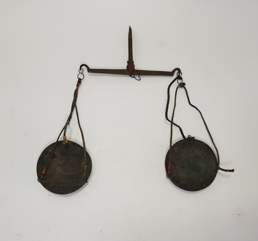 OSMANLICA DAMGALI KUYUMCU TERAZİSİ