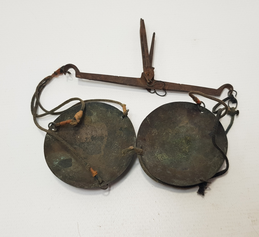 OSMANLICA DAMGALI KUYUMCU TERAZİSİ