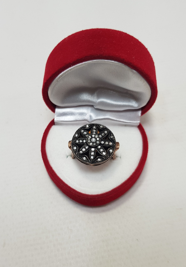 YILDIZ FORMLU ELMAS YÜZÜK 