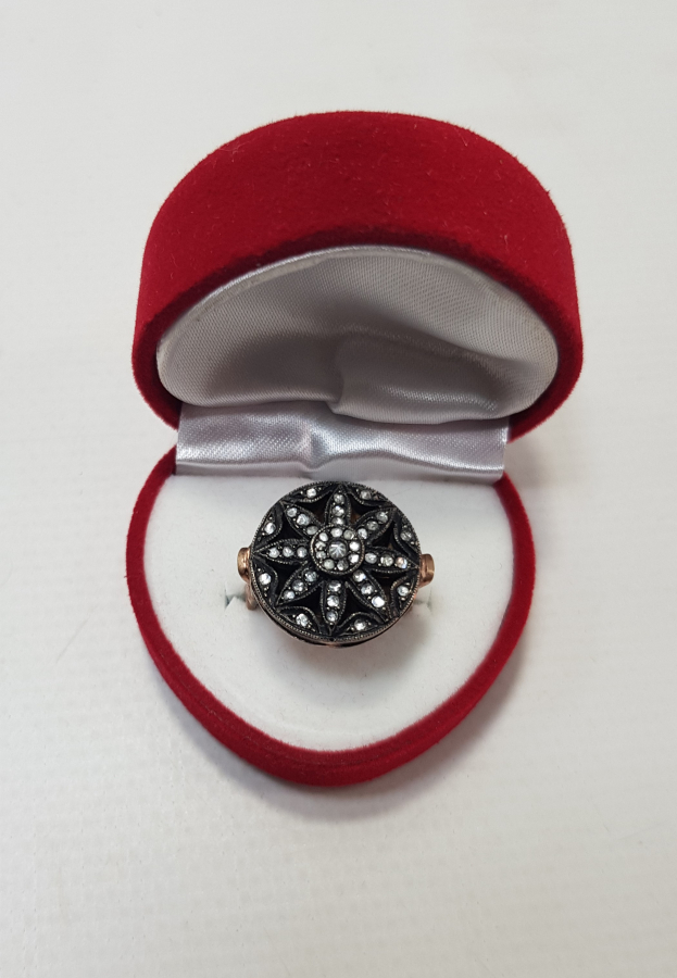 YILDIZ FORMLU ELMAS YÜZÜK 