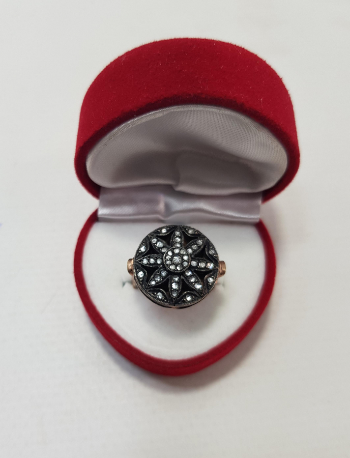 YILDIZ FORMLU ELMAS YÜZÜK 