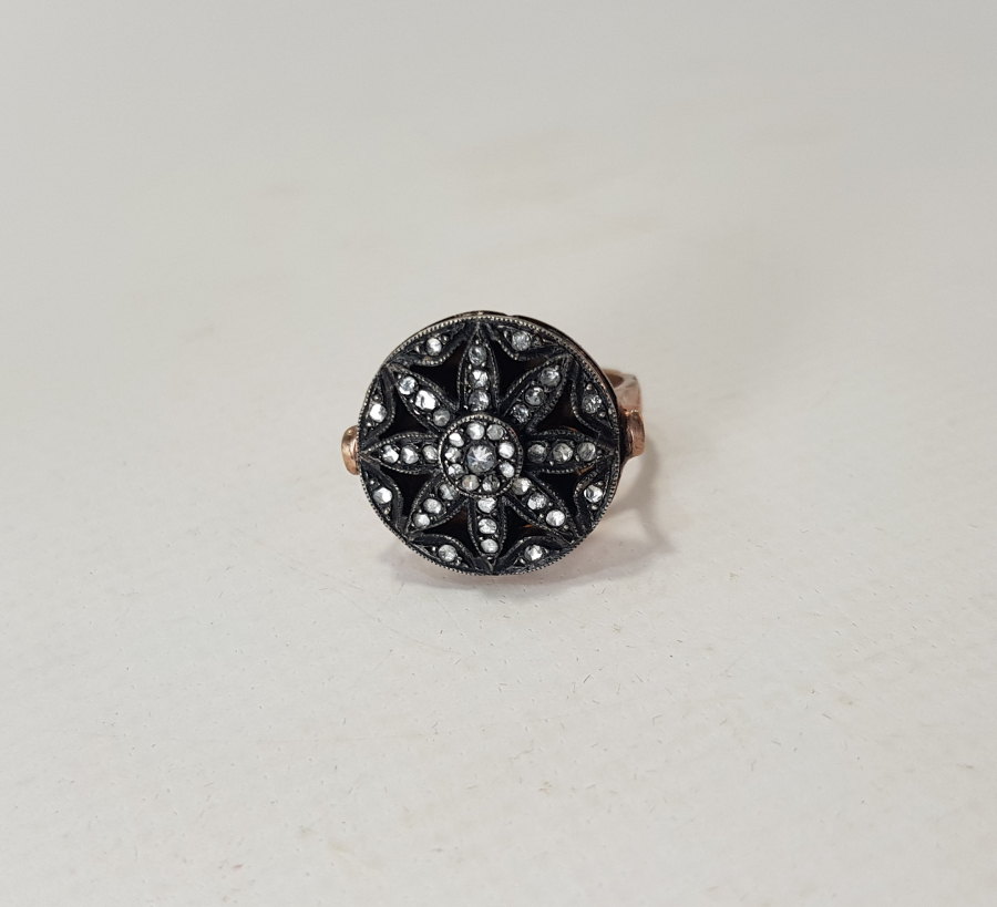 YILDIZ FORMLU ELMAS YÜZÜK 