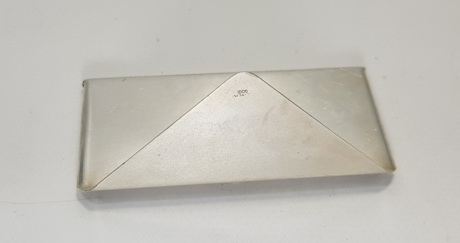 GÜMÜŞ KARTVİZİTLİK