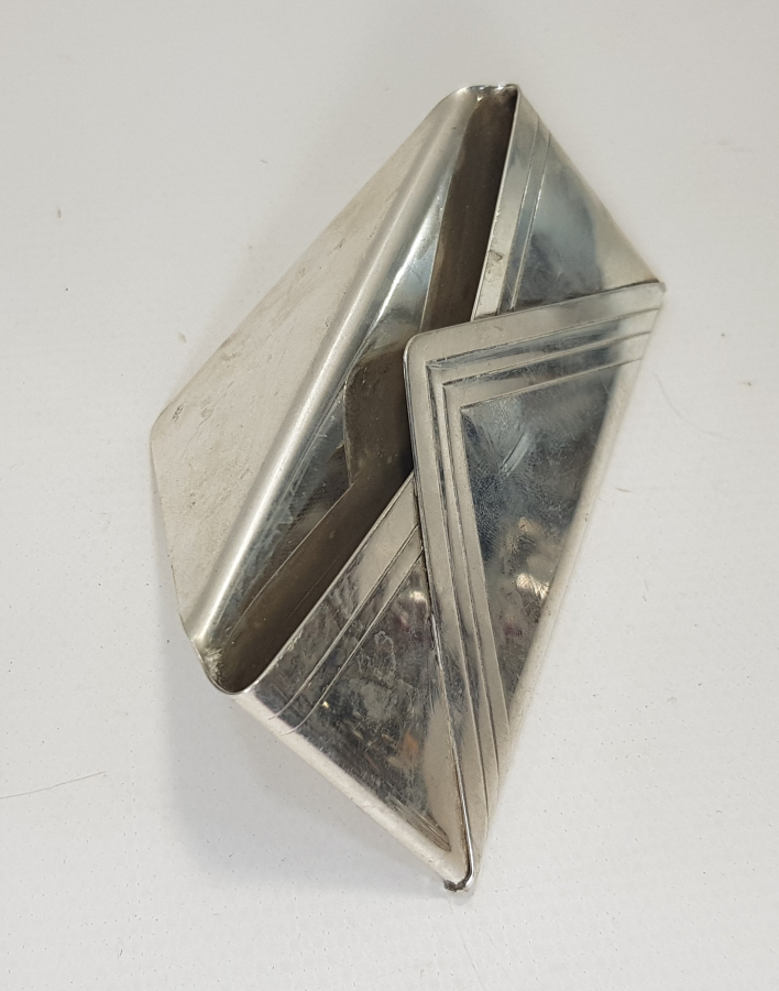 GÜMÜŞ KARTVİZİTLİK