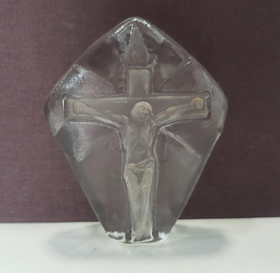 KRİSTAL CAM İÇİNDE HAZRETİ İSA HEYKELİ 