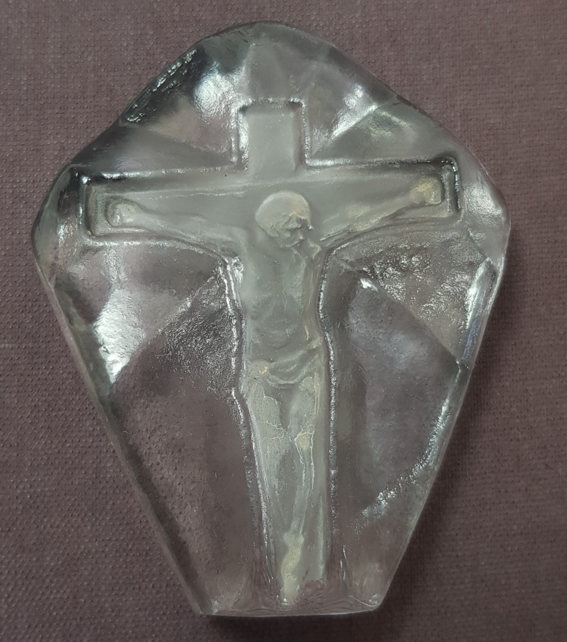 KRİSTAL CAM İÇİNDE HAZRETİ İSA HEYKELİ 