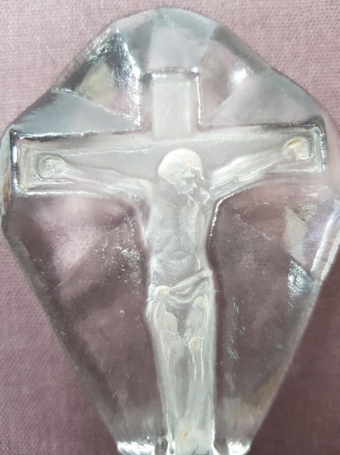 KRİSTAL CAM İÇİNDE HAZRETİ İSA HEYKELİ 