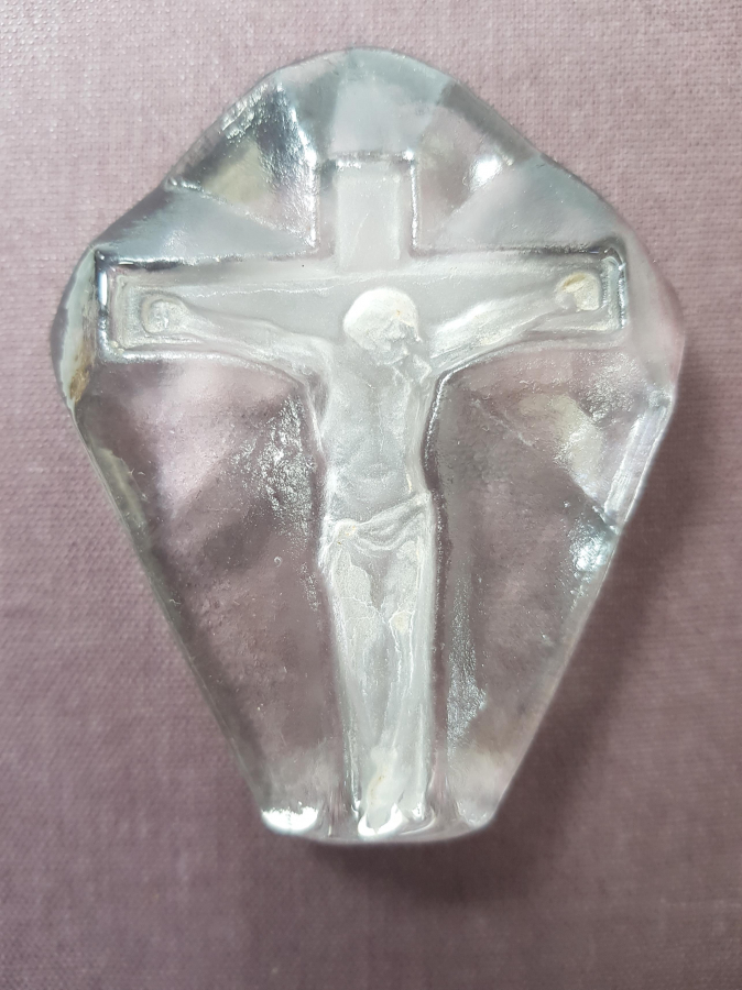 KRİSTAL CAM İÇİNDE HAZRETİ İSA HEYKELİ 