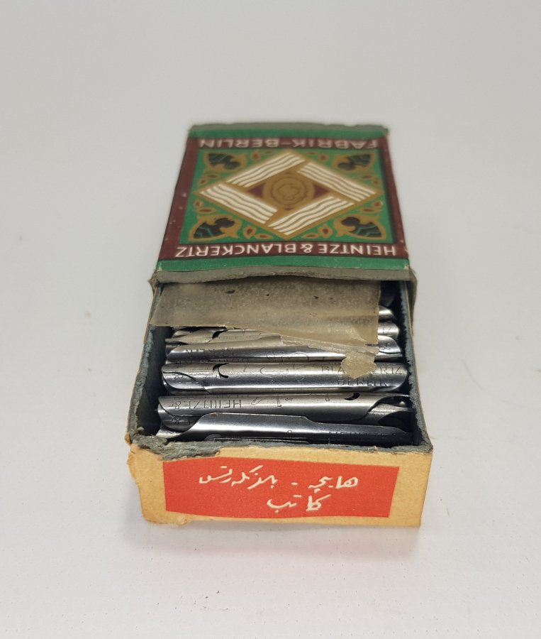 KUTUSUNDA OSMANLICA İZMİR YAZILI DİVİT UÇLARI 