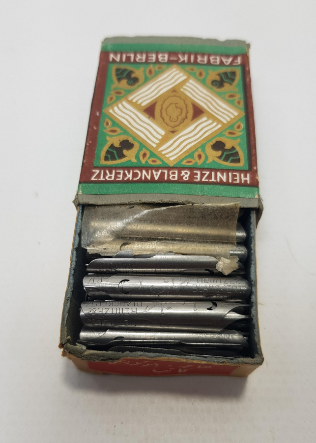 KUTUSUNDA OSMANLICA İZMİR YAZILI DİVİT UÇLARI 