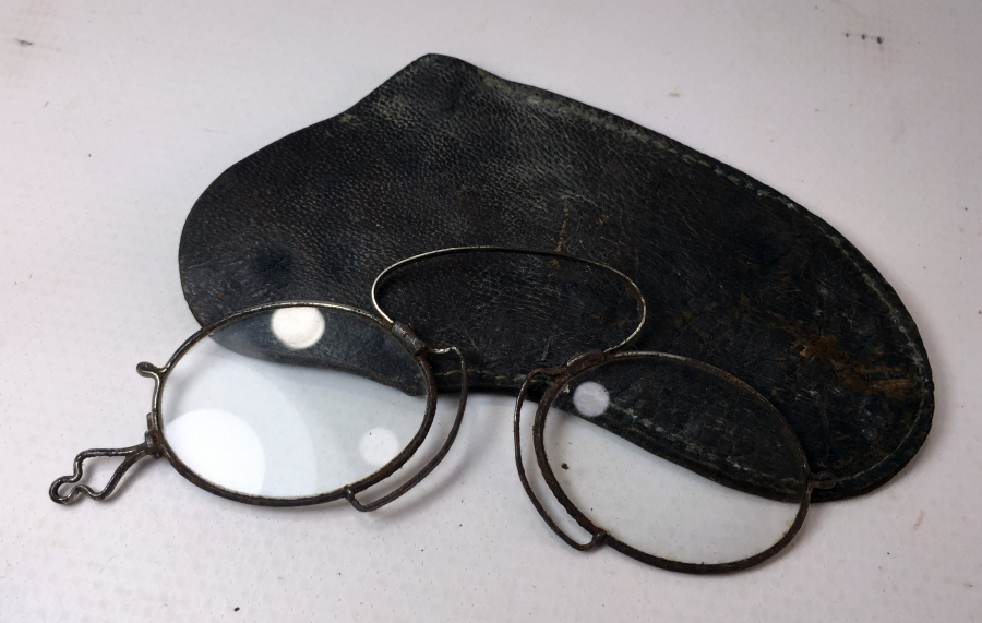 OSMANLI DÖNEMİ ORJİNAL KABINDA TÜCCAR GÖZLÜĞÜ