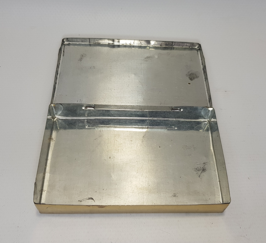 OSMANLI DÖNEMİ TURKISCH-8 MARKA OSMANLICA YAZILI TENEKE TÜTÜN TABAKASI 