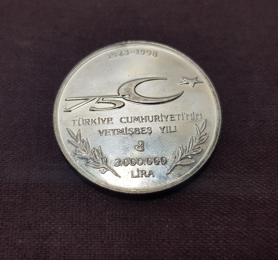 T.C. 75. YILI ŞAPKA DEVRİMİ ATATÜRK'LÜ GÜMÜŞ HATIRA PARA