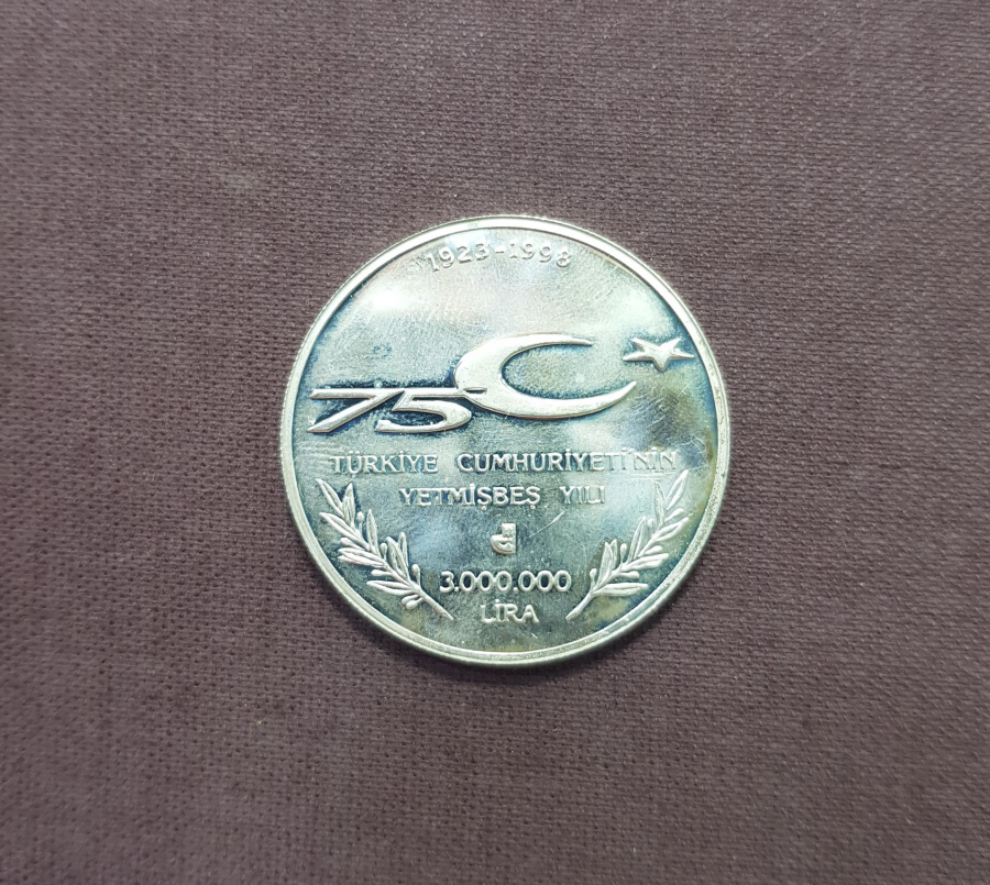 T.C. 75. YILI ŞAPKA DEVRİMİ ATATÜRK'LÜ GÜMÜŞ HATIRA PARA