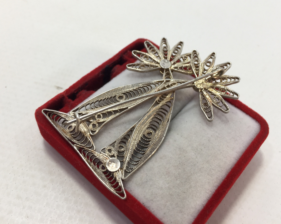 TELKARİ İŞÇİLİKLİ GÜMÜŞ BROŞ