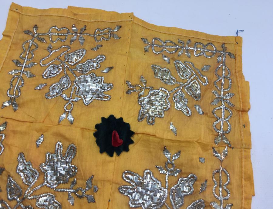 GÜMÜŞ TEL KIRMA İŞÇİLİKLİ AÇILMAMIŞ MENDİL