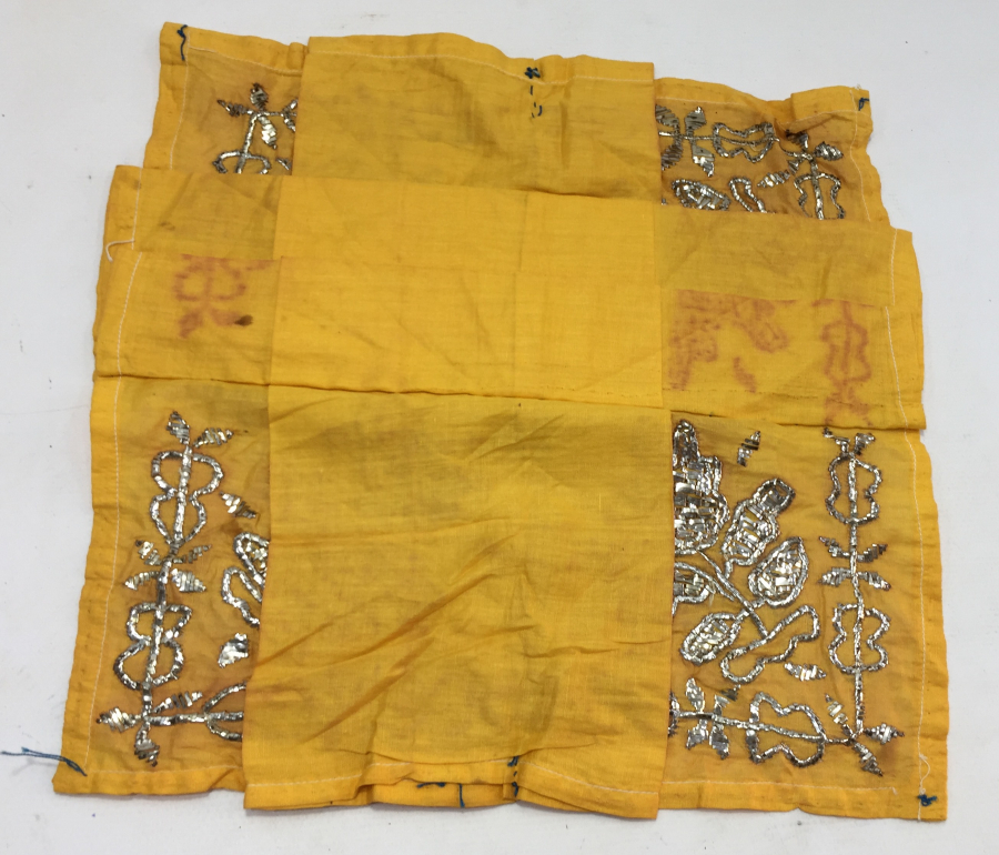 GÜMÜŞ TEL KIRMA İŞÇİLİKLİ AÇILMAMIŞ MENDİL