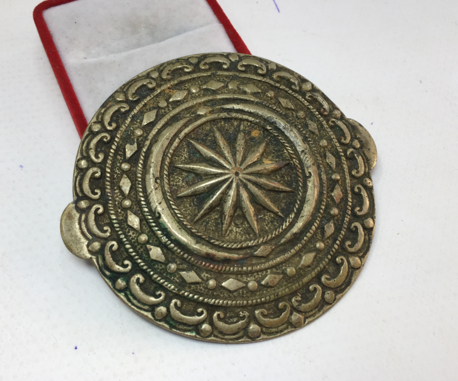 OSMANLI DÖNEMİ TESLİM TAŞLI BEKTAŞİ DERVİŞ İŞİ KUŞAK ÜZERİNE TAKILAN PARÇA