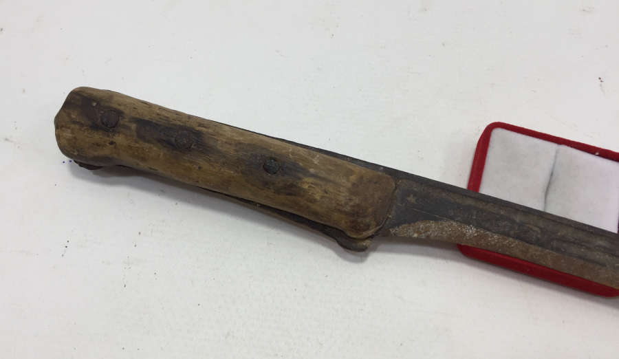 OSMANLI DÖNEMİ ÜZERİNDE AY YILDIZ MOTİFLERİ BULUNAN KUŞAK KAMASI