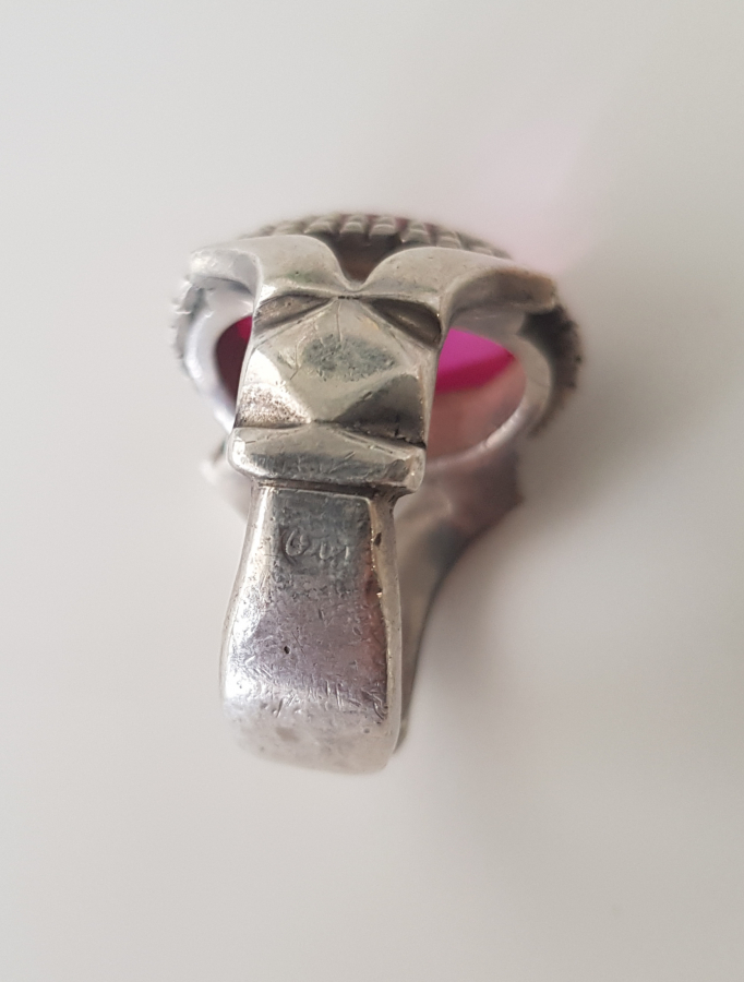 ESKİ İRAN DAMGALI BÜYÜK BOY YAKUT TAŞLI GÜMÜŞ ERKEK YÜZÜĞÜ