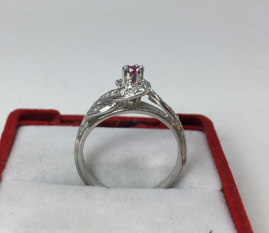 PIRLANTA TAŞLI ANTİKA YÜZÜK