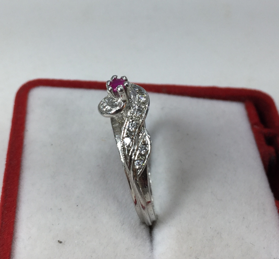 PIRLANTA TAŞLI ANTİKA YÜZÜK