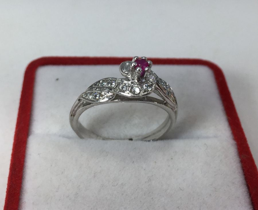 PIRLANTA TAŞLI ANTİKA YÜZÜK