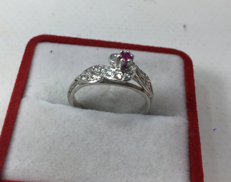 PIRLANTA TAŞLI ANTİKA YÜZÜK