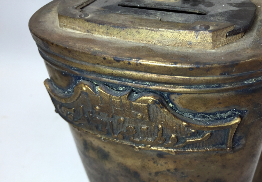 ÜZERİNDE MEŞRUTİYETİ UMUMİYE HATIRASI YAZILI NADİR KUMBARA