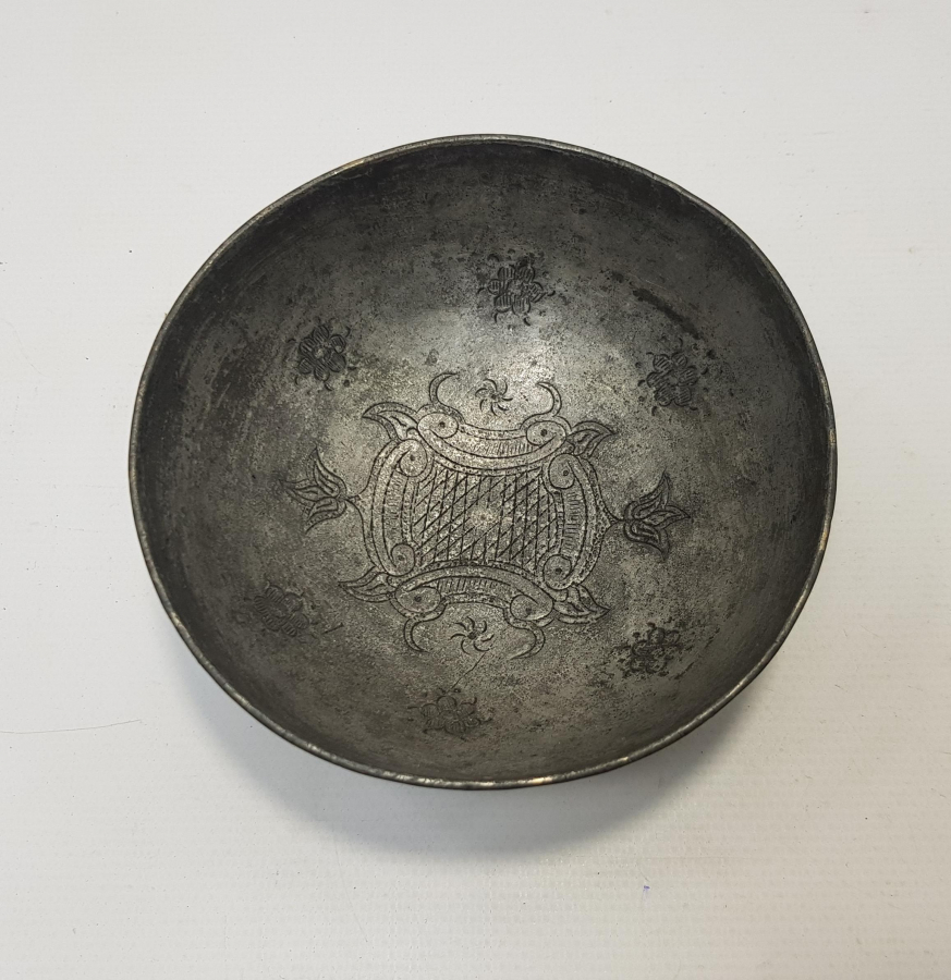 OSMANLI DÖNEMİ İÇİ İŞLEMELİ YUVARLAK BAKIR KASE