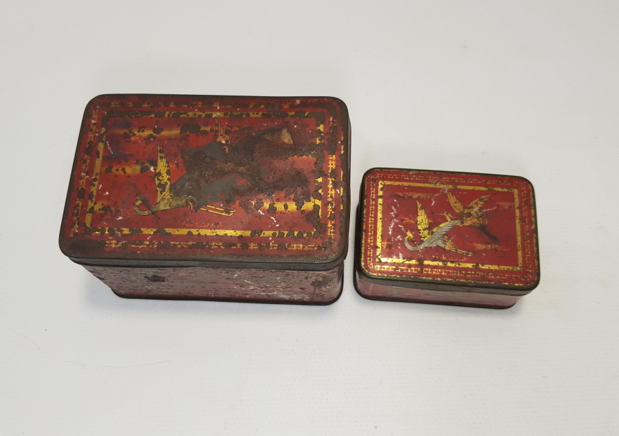 OSMANLI DÖNEMİ İKİ ADET ÇAY KUTUSU: ALBAYRAK MUSTAFA NEZİH ÇAYI