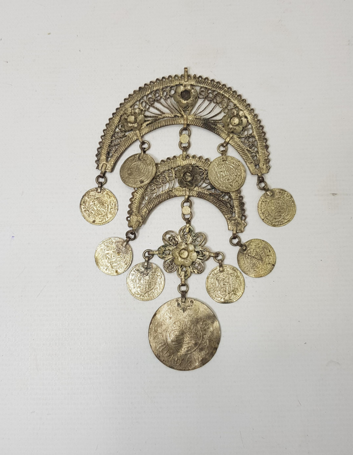 OSMANLI DÖNEMİ PARALARLA SÜSLÜ HİLAL FORMLU GÜMÜŞ KOLYE UCU 