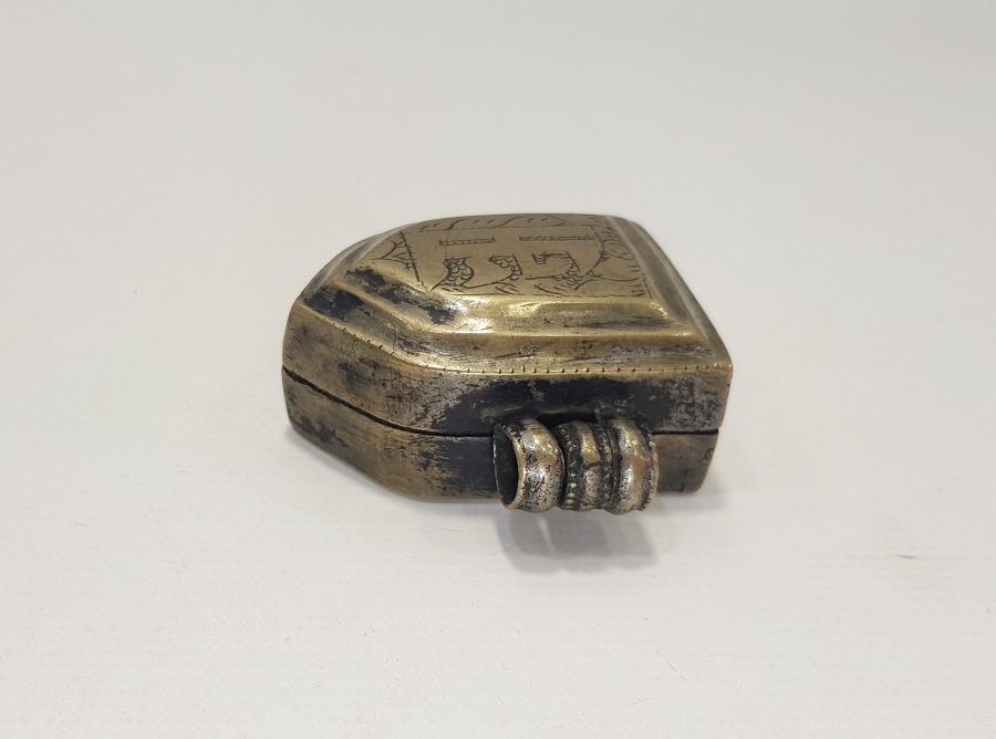 OSMANLI DÖNEMİ SAVAŞLARDA SANCAĞA TAKILAN KABE TOPRAĞI MUHAFAZASI