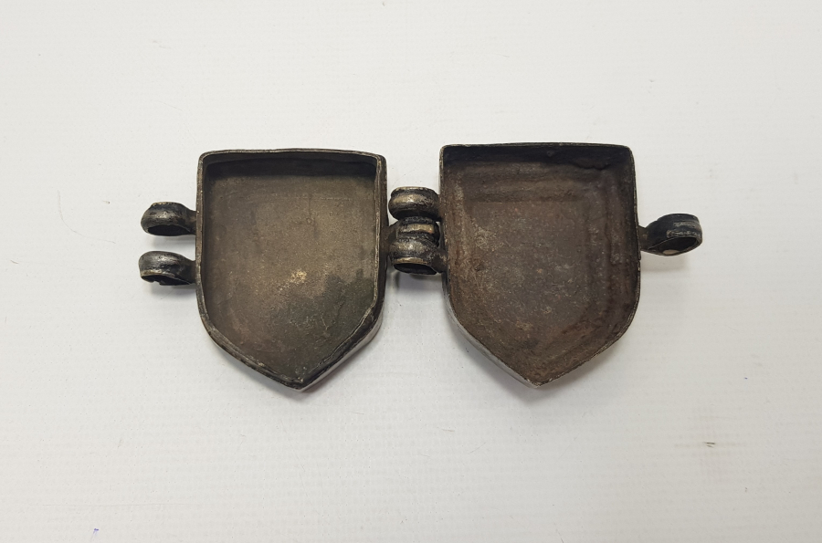 OSMANLI DÖNEMİ SAVAŞLARDA SANCAĞA TAKILAN KABE TOPRAĞI MUHAFAZASI